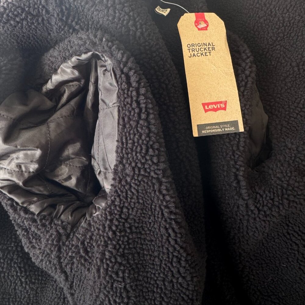 LEVI'S BNWT - Trucker black denim/sherpa jacket - size S - Picture 7 of 9